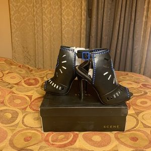Scene by ShoeDazzle Sandal (Elani)